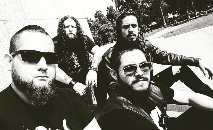 Hellcross Groove Stoner Metal band